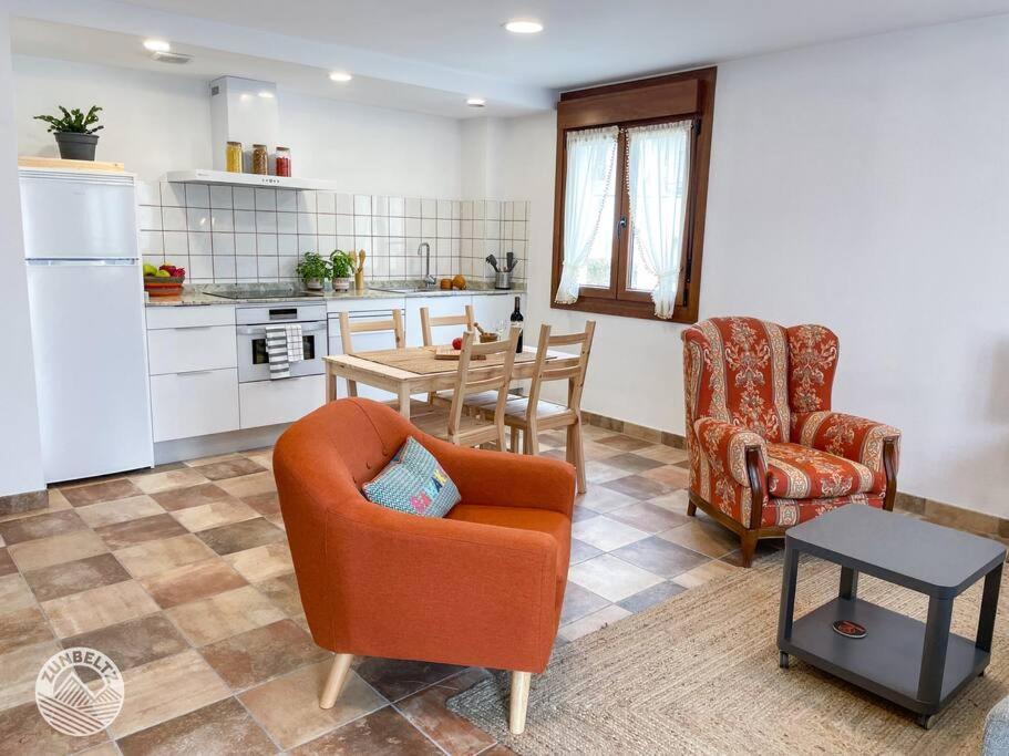 Casa Zunbeltz De 3 Habitaciones En Plena Montana Lezáun Exteriör bild